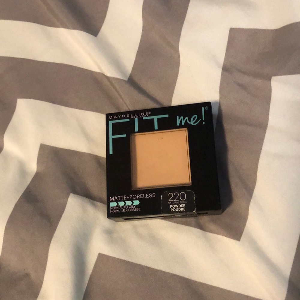 Maybelline fit me pressed powder.